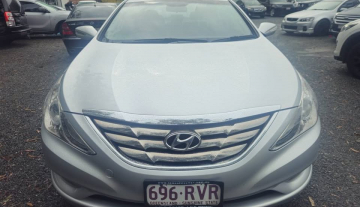 2011 Hyundai i45 active luxurious auto sedan 2.jpg